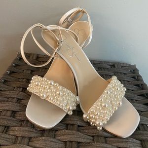 Jessica Simpson White Matte Satin Omilira Pearl Heels